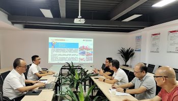 玉林市交通運輸局領(lǐng)導(dǎo)蒞臨桂東南項目基地檢查多式聯(lián)運精品線路項目情況